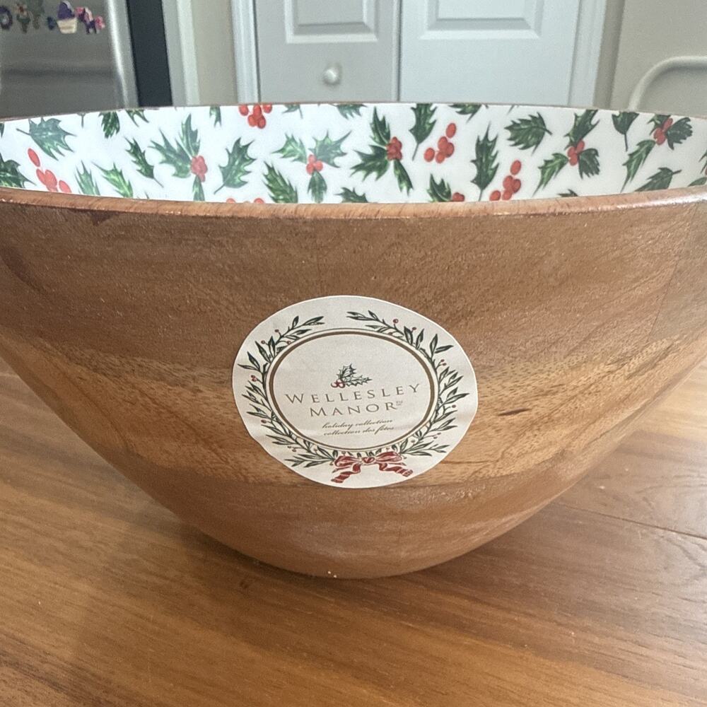 Wood and Melamine Holiday Bowl Holly & Berries Wellesley Manor Christmas 11.75”